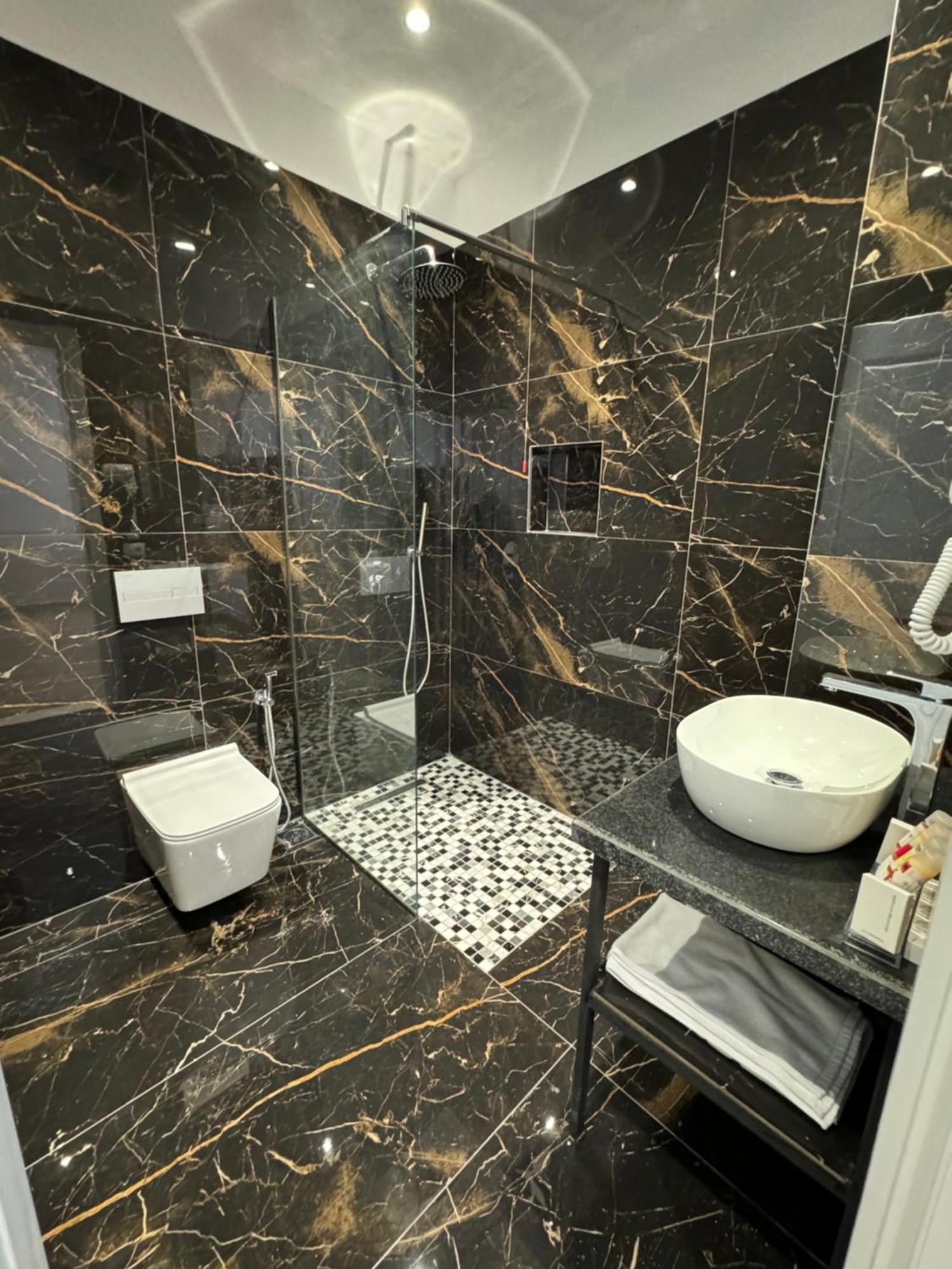 Hotel Panorama & Spa Elbasan Kültér fotó